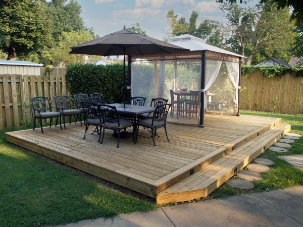 Floating Deck Installation in Belleville